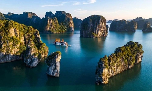Du thuyền Bái Tử Long
