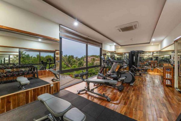 Khu Nghi Duong Amarin Resort Spa Phong Gym.bak