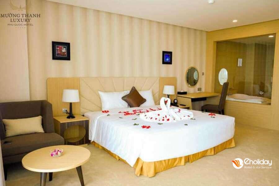 Phòng Deluxe Khách Sạn Mường Thanh Luxury Phú Quốc