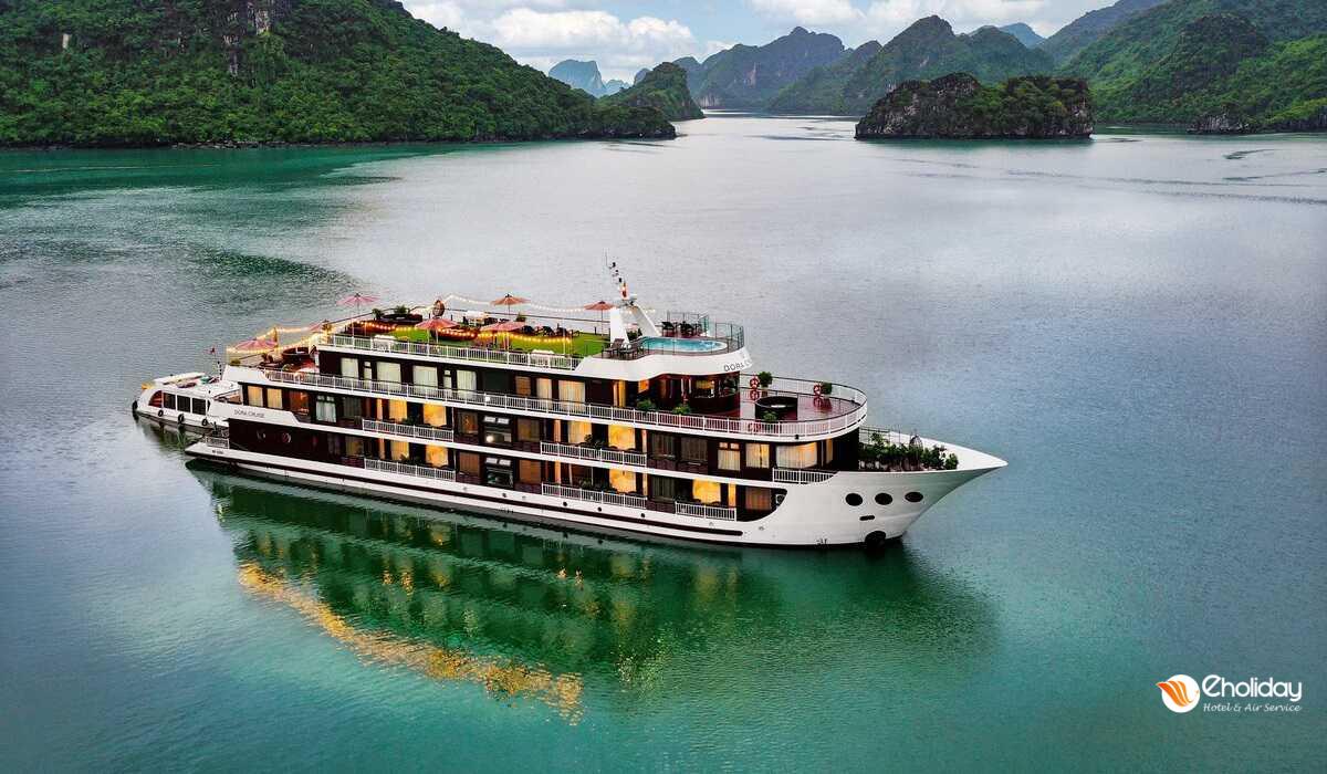 Du thuyền Dora Cruise Lan Hạ Những địa điểm vui chơi ở Hạ Long khiến du khách quên lối về