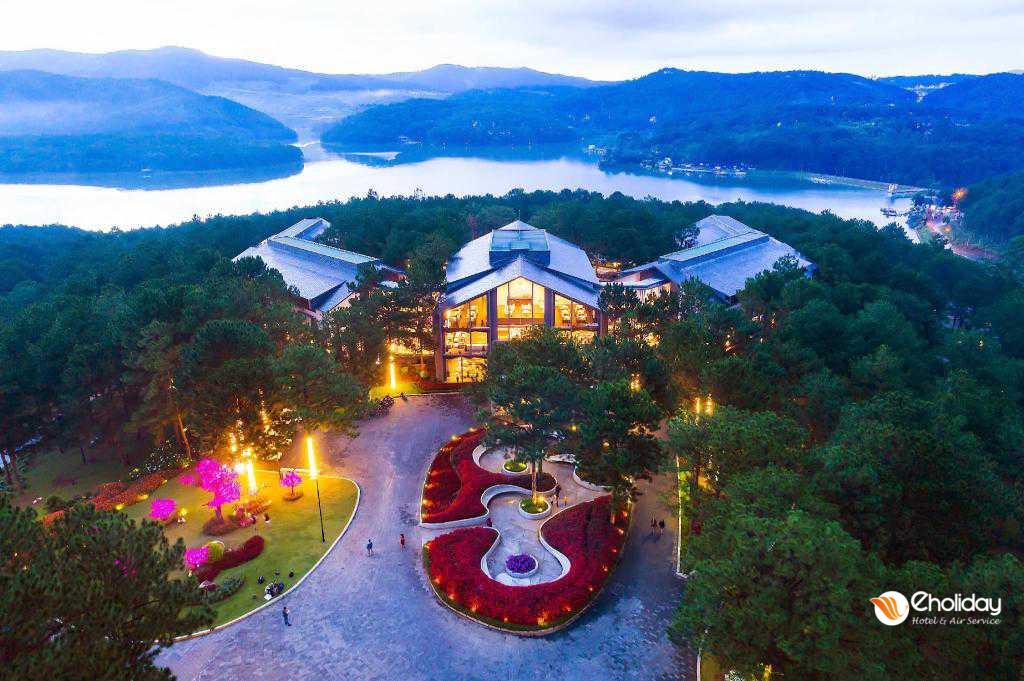 Review Terracotta Hotel Resort Voi Loi Kien Truc Dam Chat Phuong Tay