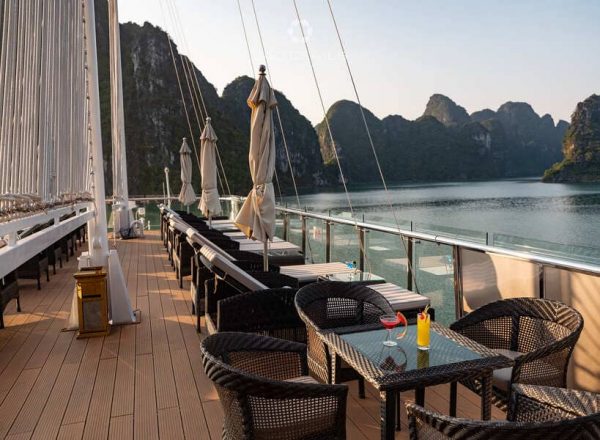 Du Thuyền Jade Sails Cruise Sundeck 3