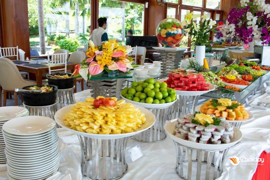 Merperle Hon Tam Resort Buffet