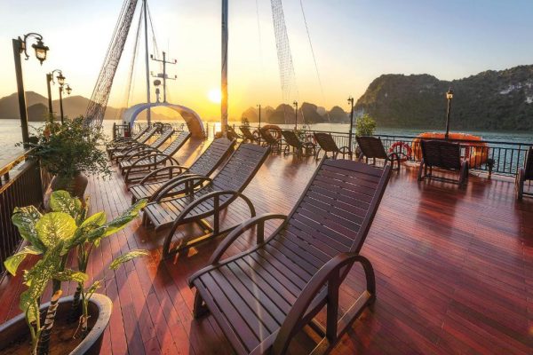 Du Thuyền Sena Cruise Sundeck