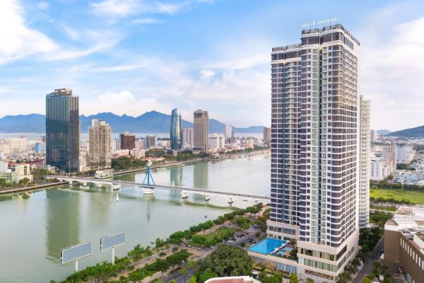 Meliá Vinpearl Đà Nẵng Riverfront..