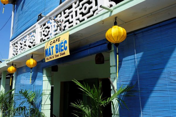 Cafe Mắt Biếc