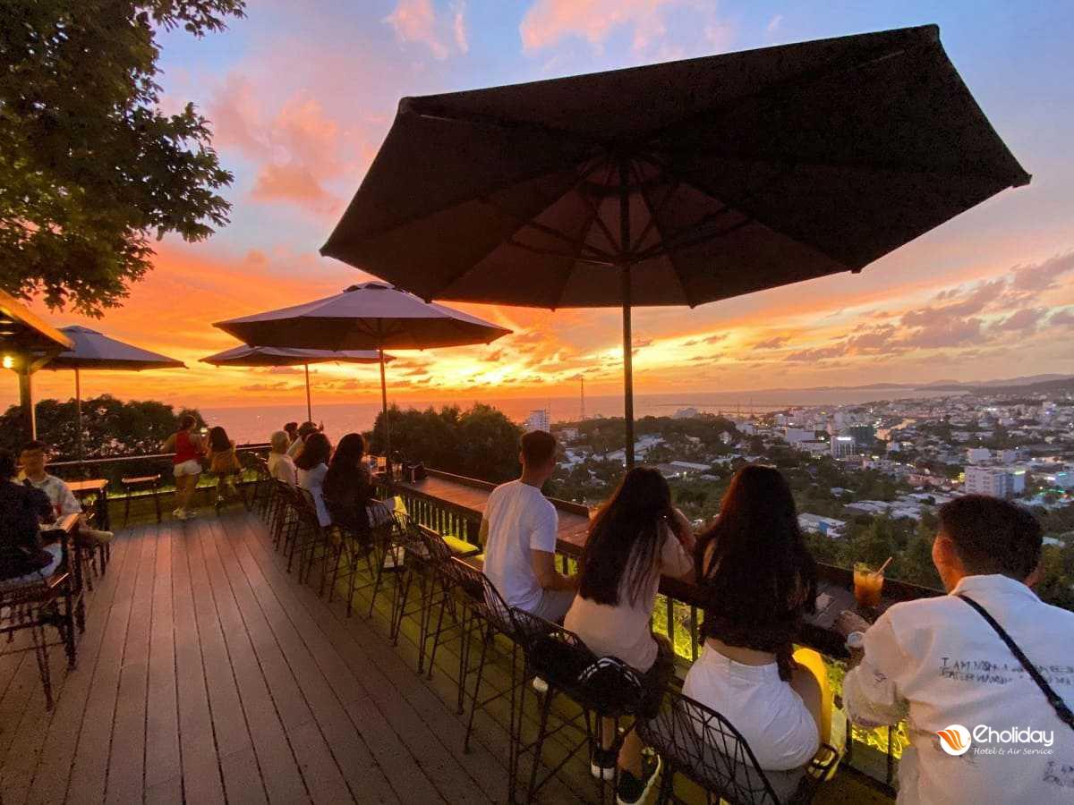 Chuồn Chuồn Bistro & Sky Bar Phú QuốcTOP 6+ Quán Bar ở Phú Quốc "check in" sang chảnh xịn sò