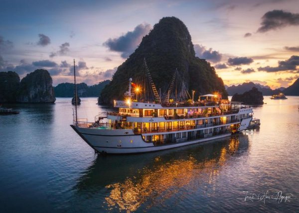 Du Thuyền Alisa Premier Cruise Ha Long