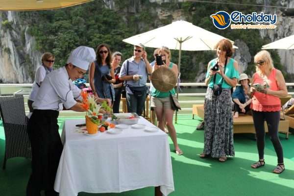 Du Thuyền La Regina Royal Hạ Long Cooking Class
