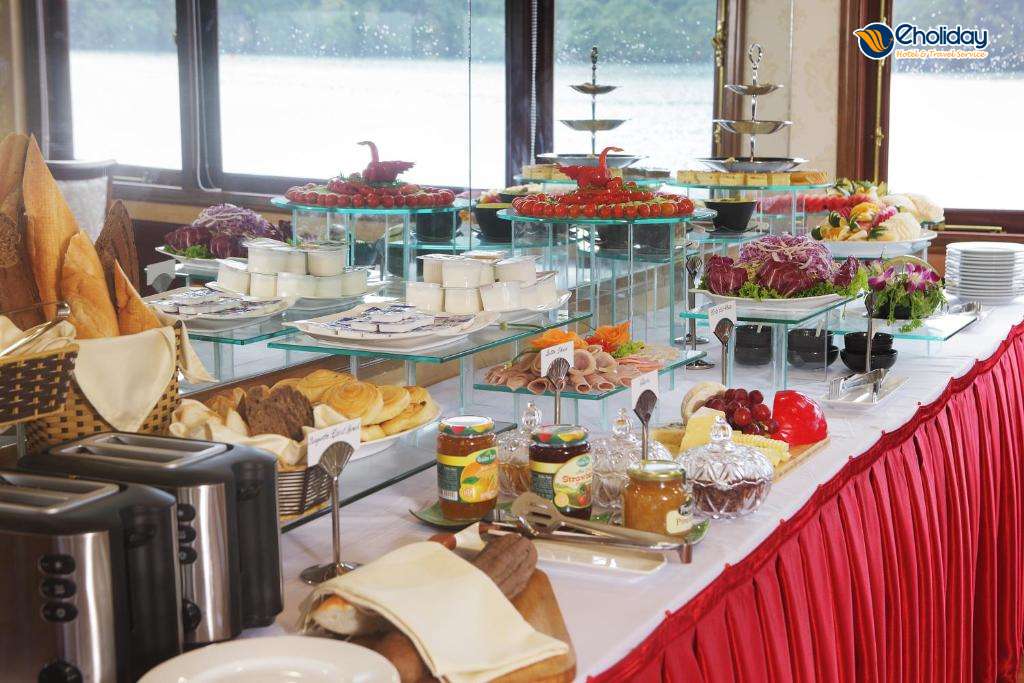 Du Thuyền La Regina Royal Hạ Long Quầy Buffet