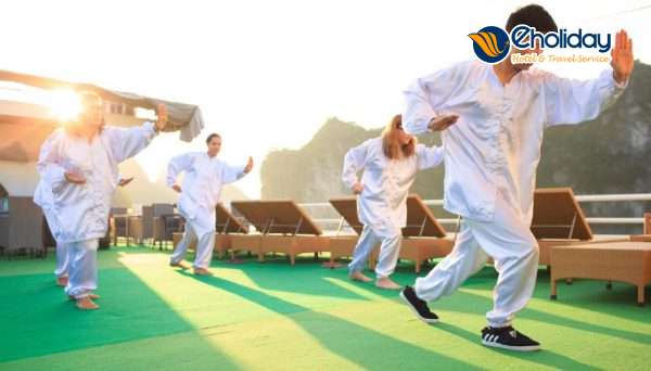 Du Thuyền La Regina Royal Hạ Long Taichi