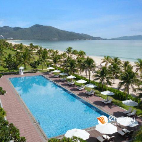 Meliá Vinpearl Cam Ranh Beach Resort Pool