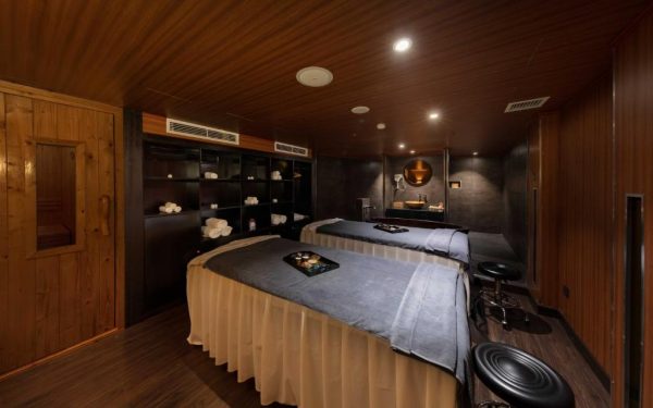 Du Thuyền Scarlet Pearl Cruise Hạ Long Spa