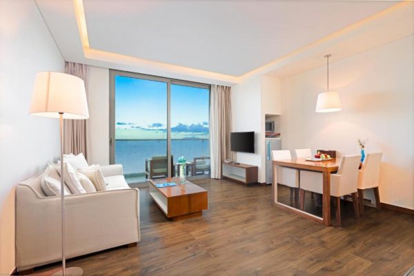 A La Carte Đà Nẵng Beach Suite 2 Phòng Ngủ Nhìn Ra Biển