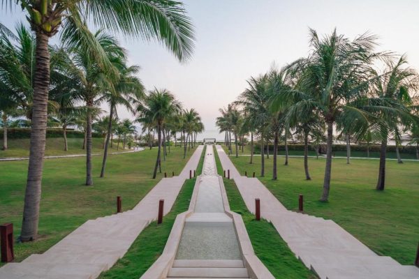 Fusion Resort Cam Ranh đường Ra Biển