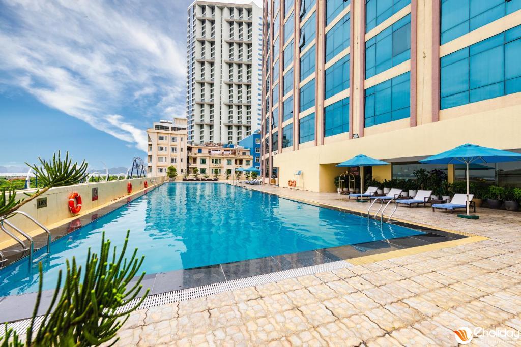 Khách Sạn Mường Thanh Luxury Quảng Ninh Bể Bơi