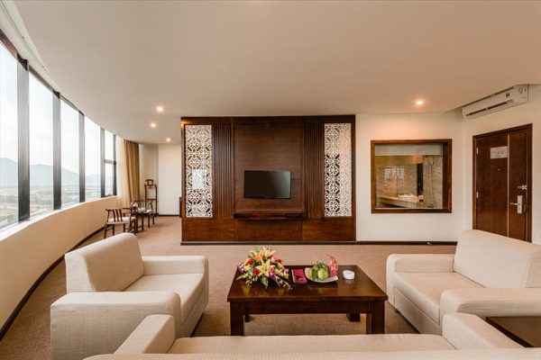 Khách Sạn Mường Thanh Grand Hà Tĩnh Phòng Grand Suite