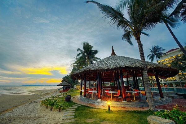 Khách Sạn Mường Thanh Holiday Mũi Né