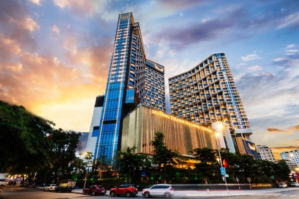 Khách Sạn Mường Thanh Luxury Hạ Long Centre Mặt Trước