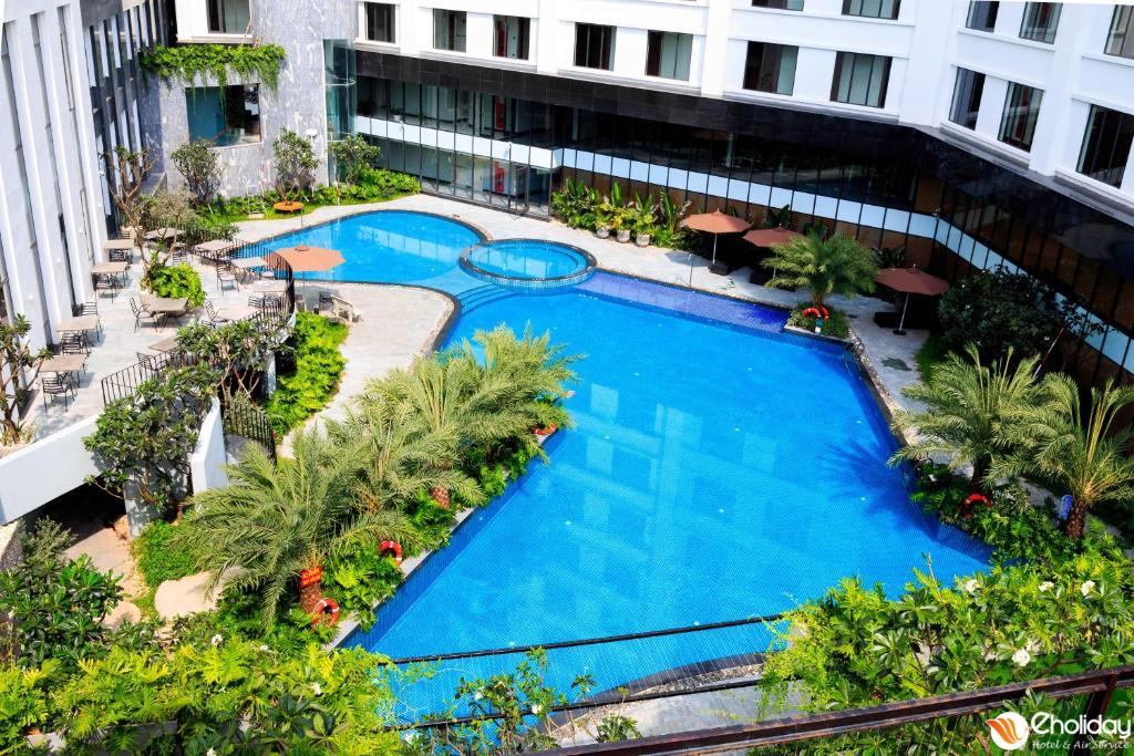 Khách Sạn Mường Thanh Luxury Lạng Sơn Bể Bơi 2