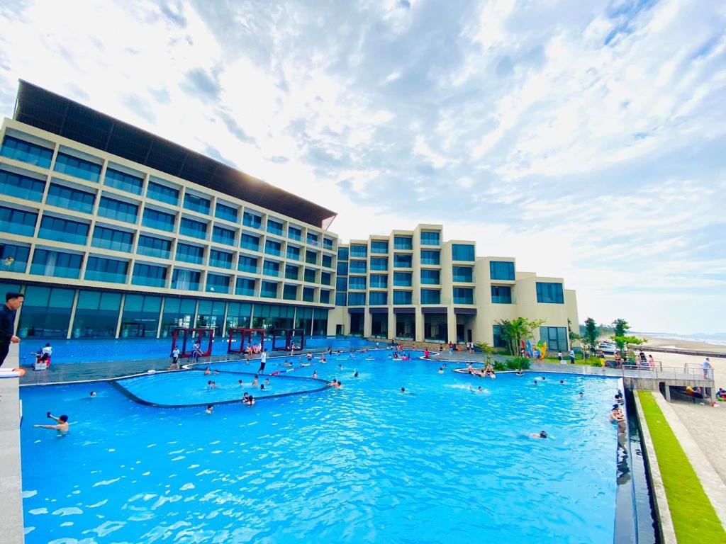 Khách Sạn Mường Thanh Luxury Xuân Thành Large Pool