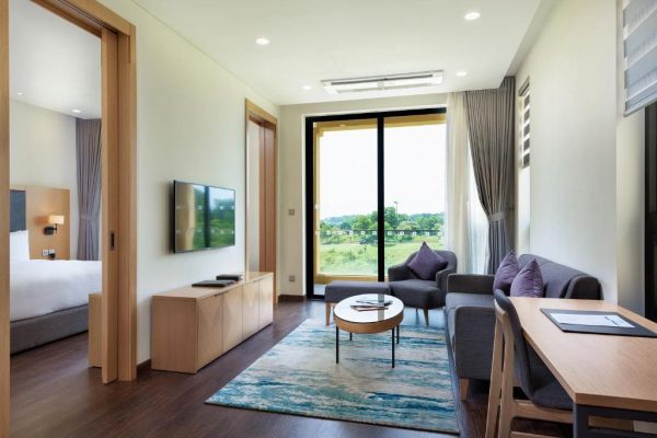 Wyndham Sky Lake Resort And Villas Chương Mỹ Phòng Junior Suite