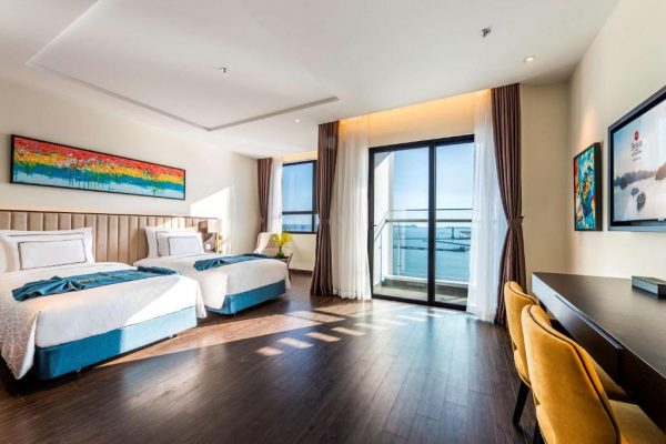 Best Western Premier Sapphire Hạ Long Phòng Premier Nhìn Ra Vịnh