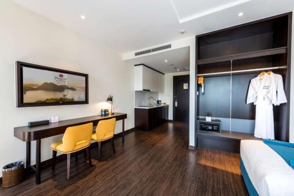 Best Western Premier Sapphire Hạ Long Phòng Superior View Phố Bếp