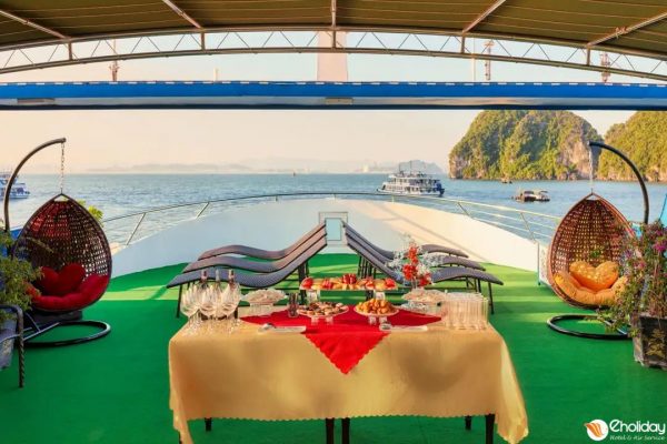 Du Thuyen Ngay Cozy Bay Premium Ha Long Tiec Tra Chieu