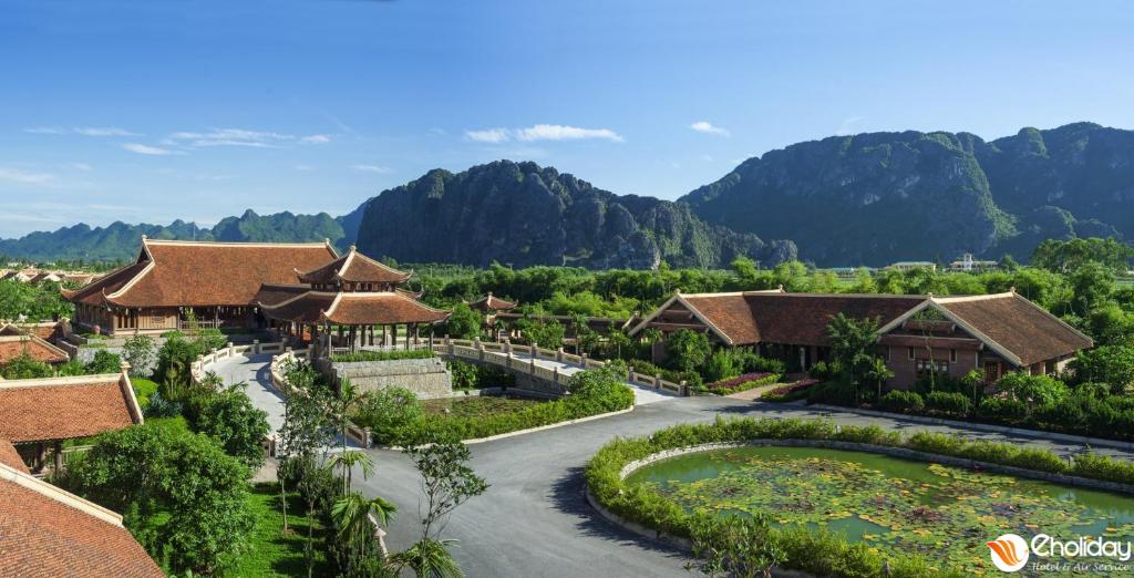 Emeralda Resort Ninh Bình Toàn Cảnh