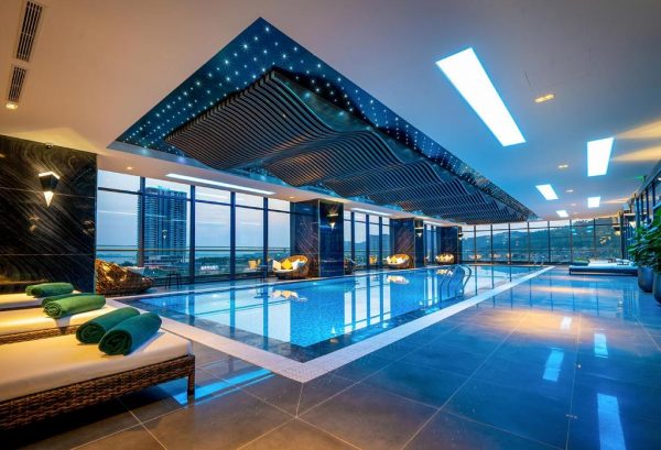 Khách Sạn Delasea Hạ Long Pool