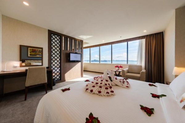 Khách Sạn Mường Thanh Grand Hạ Long Phòng Executive Suite