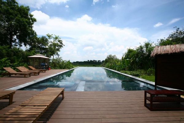 Tomodachi Retreat Làng Mít Sơn Tây Bể Bơi