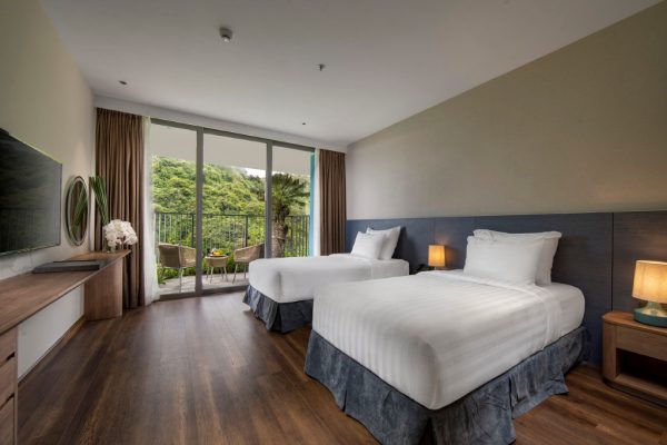 Wyndham Grand Flamingo Cat Ba Resort Toa 2 Phong Premier View Núi