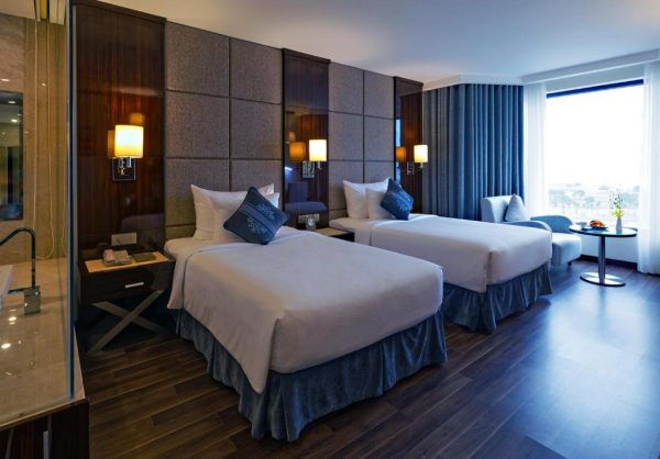 Khách Sạn Central Luxury Hạ Long Phòng Deluxe View Vịnh