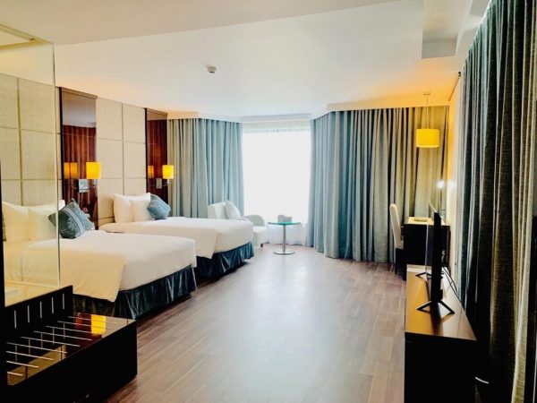 Khách Sạn Central Luxury Hạ Long Phòng Premium View Núi