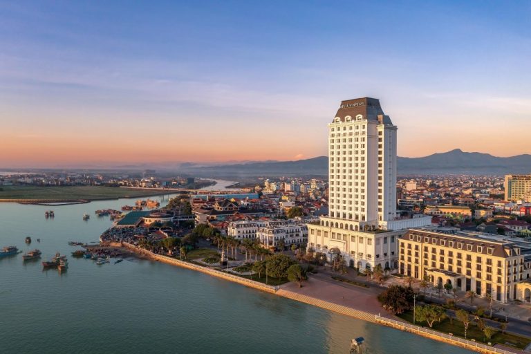 Khách sạn Melia Vinpearl Quảng Bình