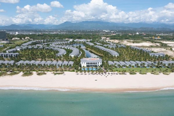 Melia Vinpearl Cam Ranh Beach Resort