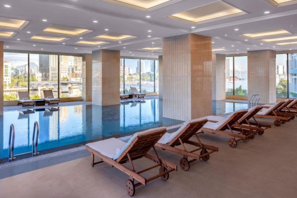 Melia Vinpearl Đà Nẵng Riverfront Bể Bơi Trong Nhà