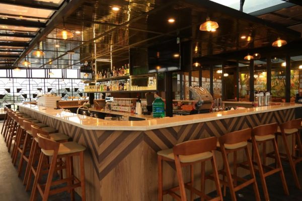 Khách Sạn Phụng Hưng Boutique An Thới Bar