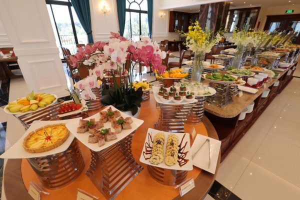 Khách Sạn Vipol Mũi Né Buffet