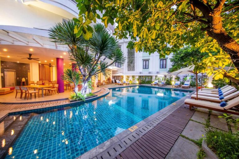 Khách sạn Êmm Huế