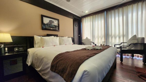 Lily Cruise Bái Tử Long Executive Suite