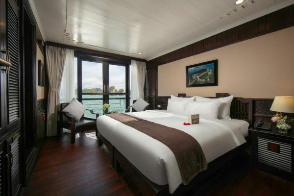 Lily Cruise Bái Tử Long Phòng Deluxe