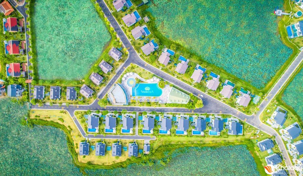 Vườn Vua Resort & Villas Thanh Thuỷ Toàn Cảnh