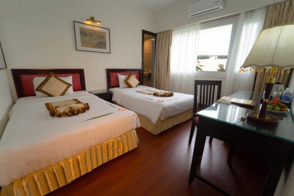 Khách Sạn Century Riverside Huế Deluxe Gia đình View Sông