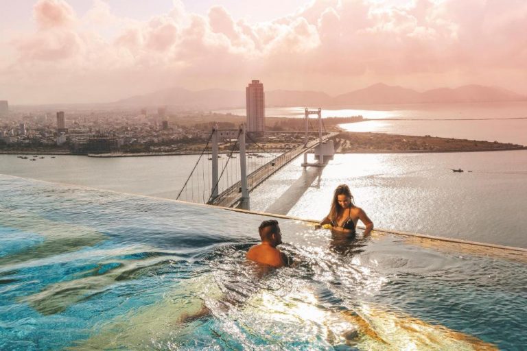 Khách sạn Wyndham Đà Nẵng Golden Bay