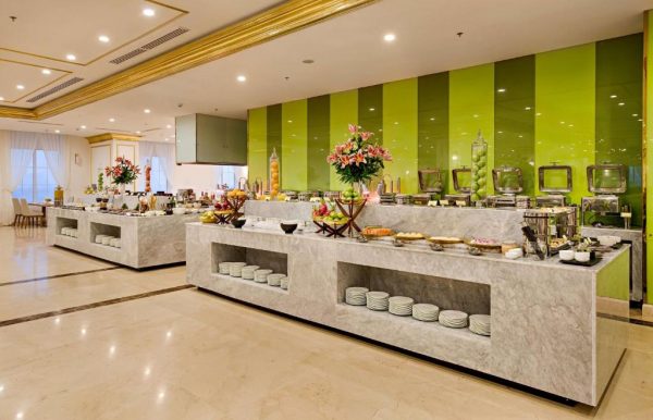 Wyndham Đà Nẵng Golden Bay Quầy Buffet