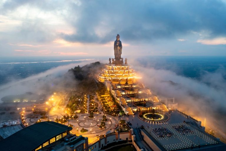 Vé Cáp Treo Núi Bà Đen Tây Ninh