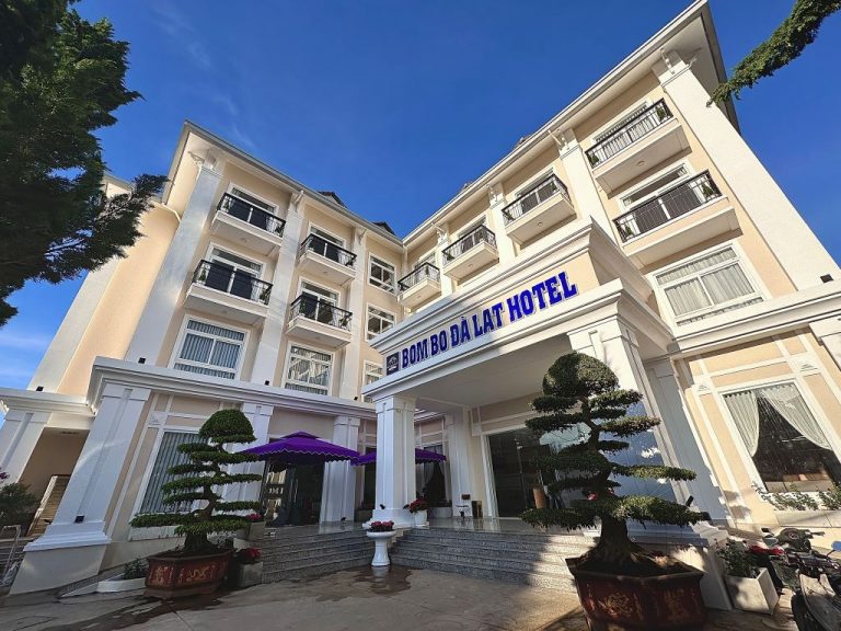 Khách sạn Bom Bo Đà Lạt